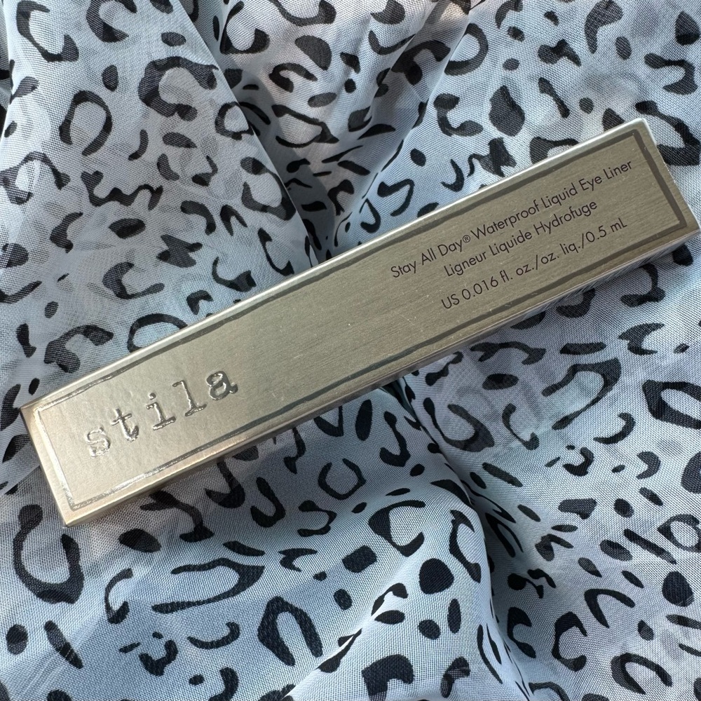 NIB Stila Stay All Day Liquid Eye Liner in Alloy